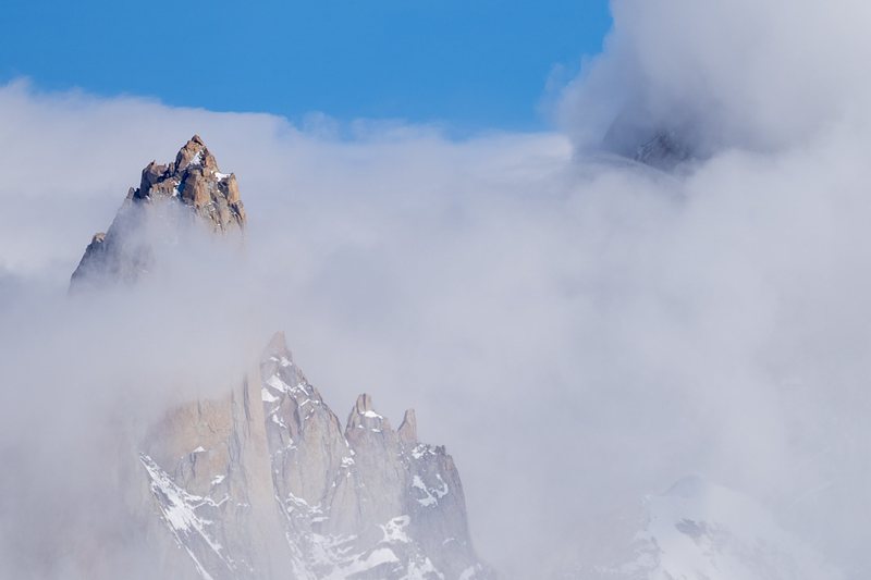 Aguja Poincenot with Fitzroy in cloud