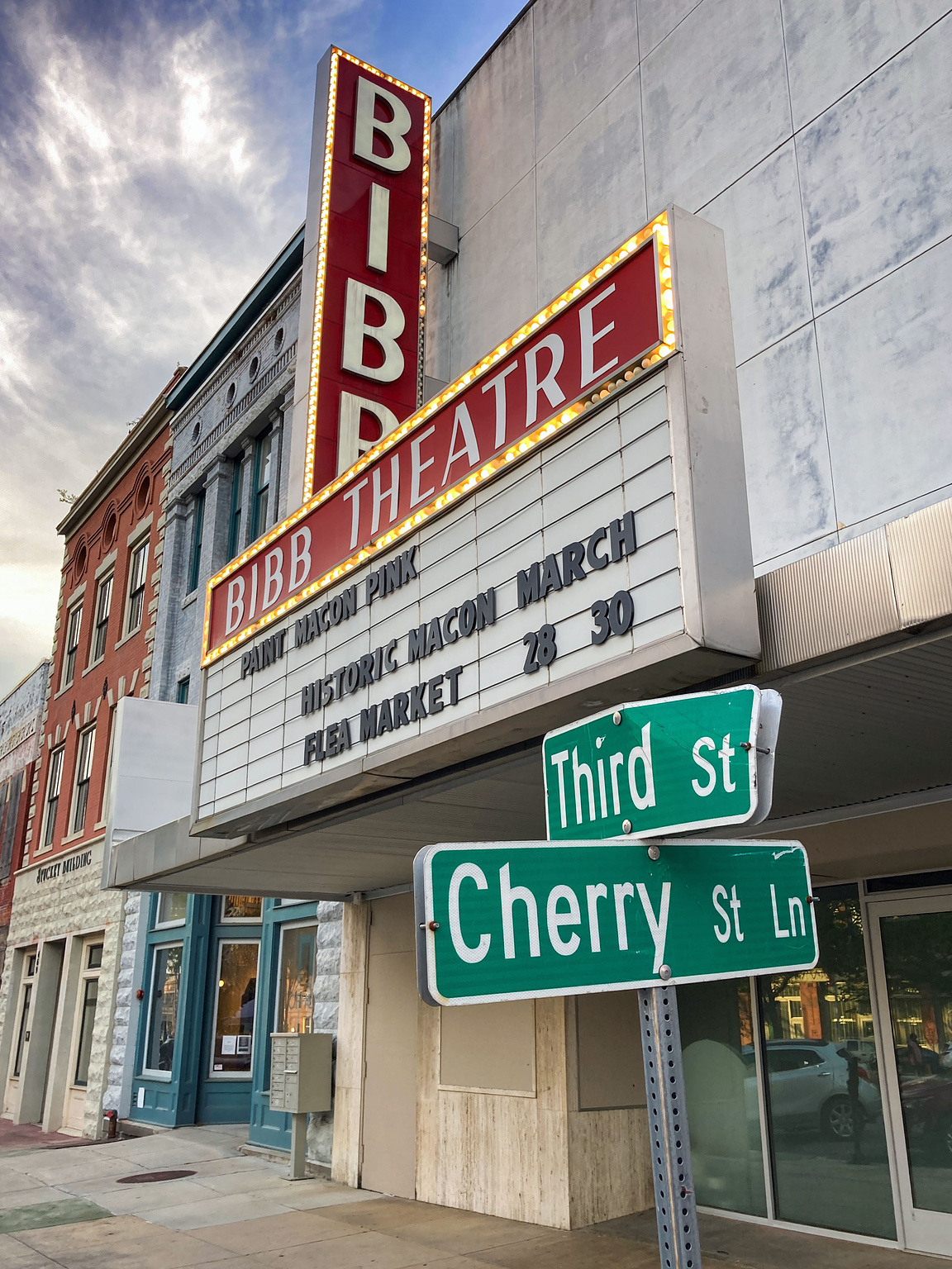 This historic building was constructed in 1929 and originally built for the department store giant, Montgomery Ward. In 1938, the building was converted into a 450-seat theatre, which opened on December 26, 1938. The Bibb Theatre closed around 40 years ago, and the building has not been used since.