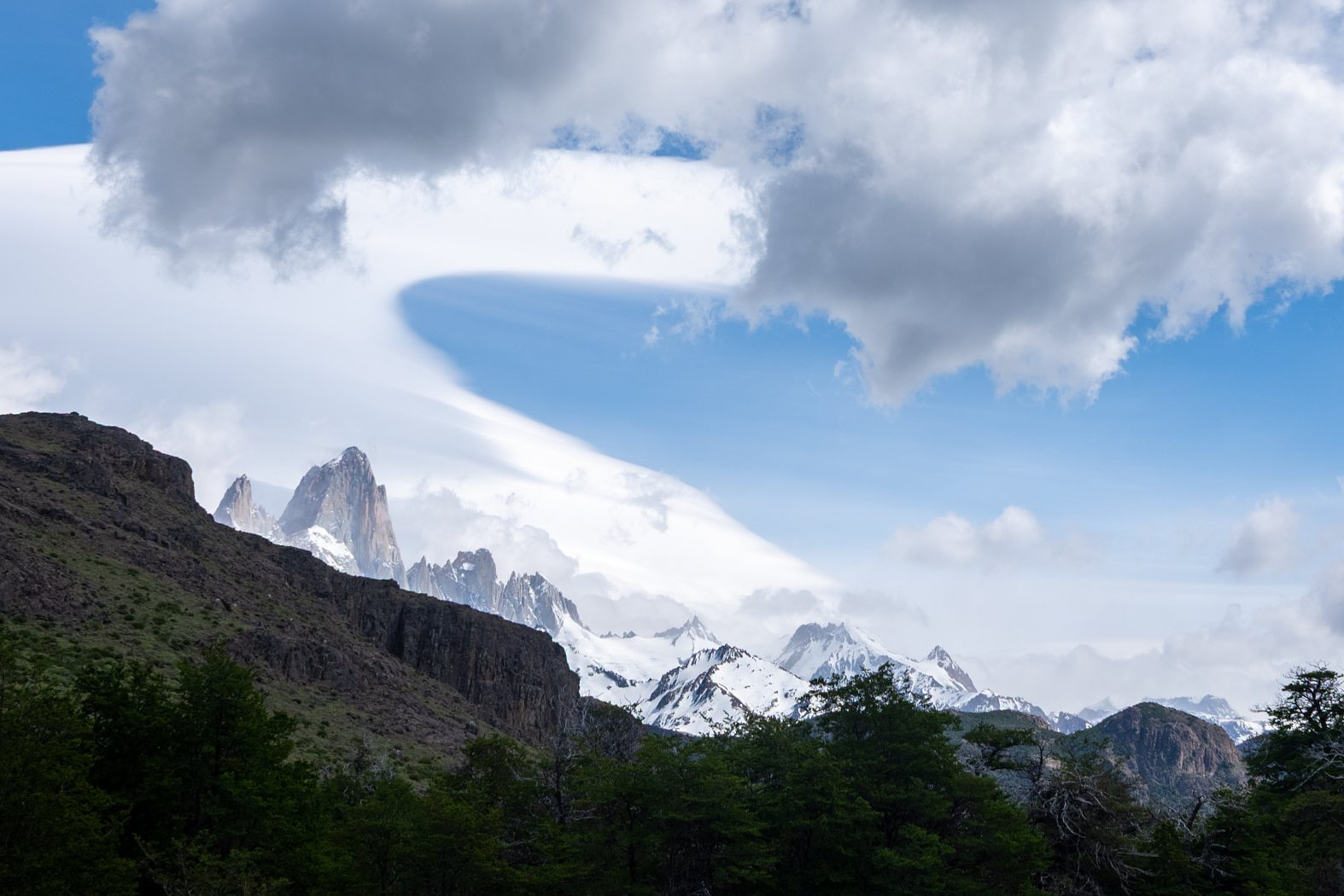 Huge lenticular cloud over Mt Fitzroy