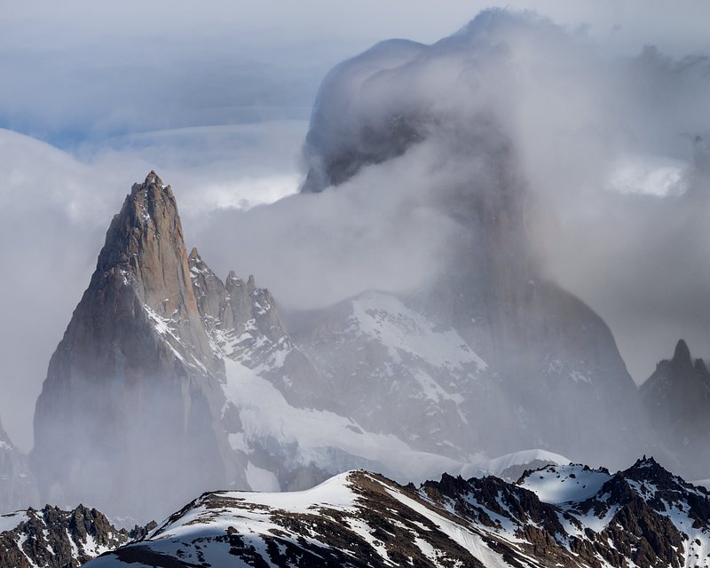 Aguja Poincenot with Fitzroy in cloud