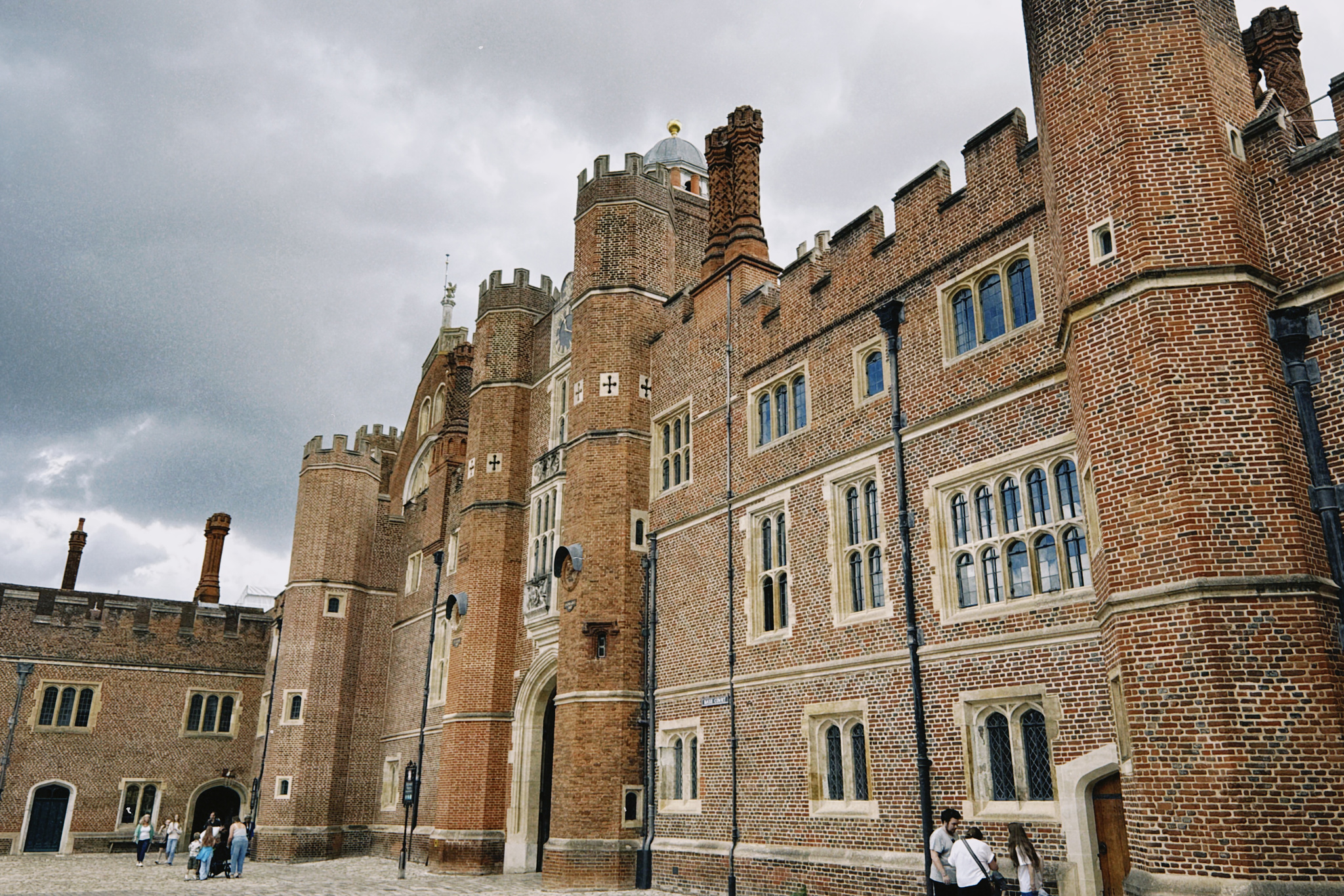 Visited the UK: Hampton Court palace