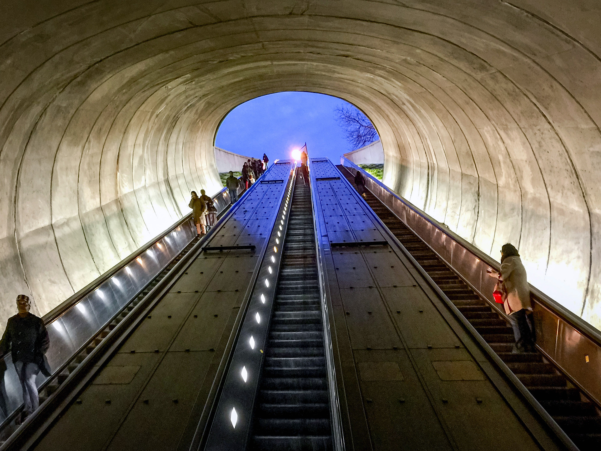 This was taken 10 years ago during a business trip to Washington, DC. It was my first visit, so I spent my evenings exploring the city. Snapped this shot on my way to dinner in Dupont Circle.