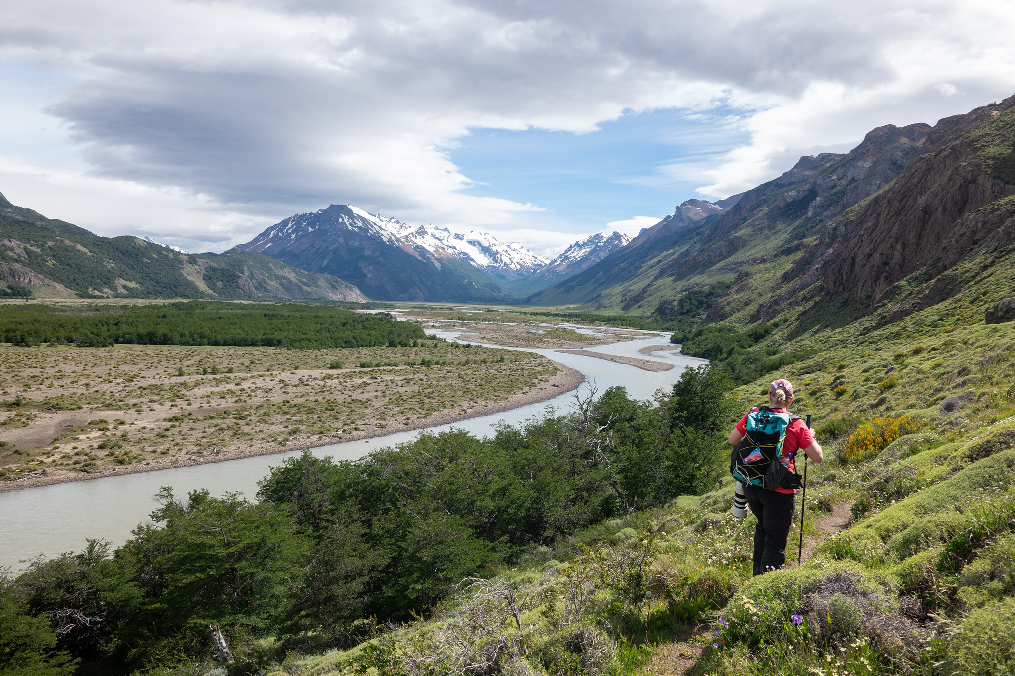 Eastern river valley hike
