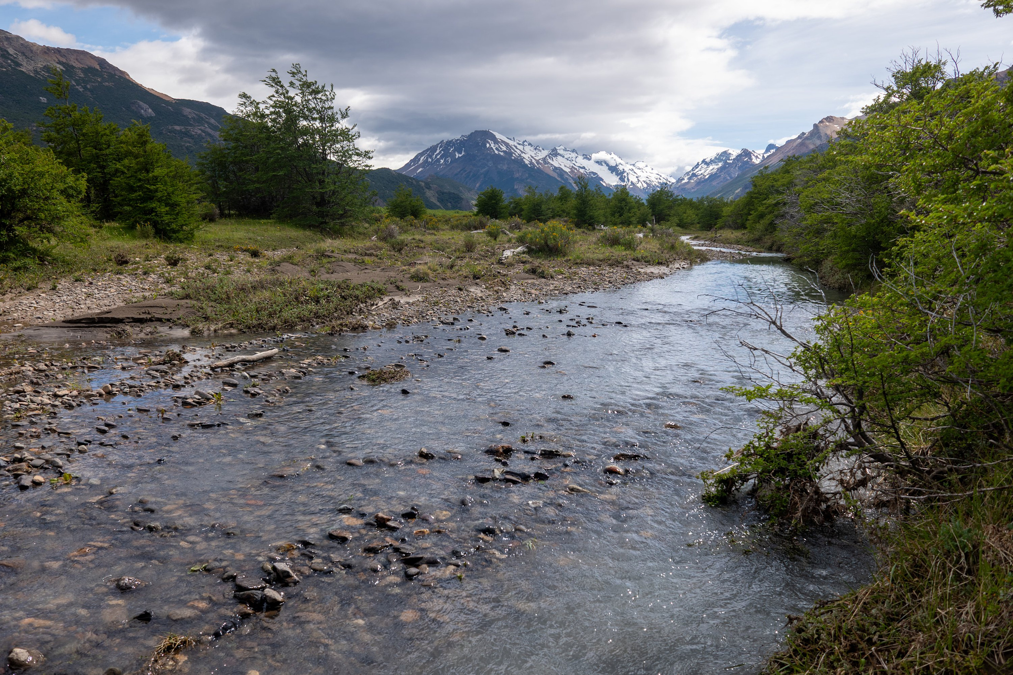 Eastern river valley hike