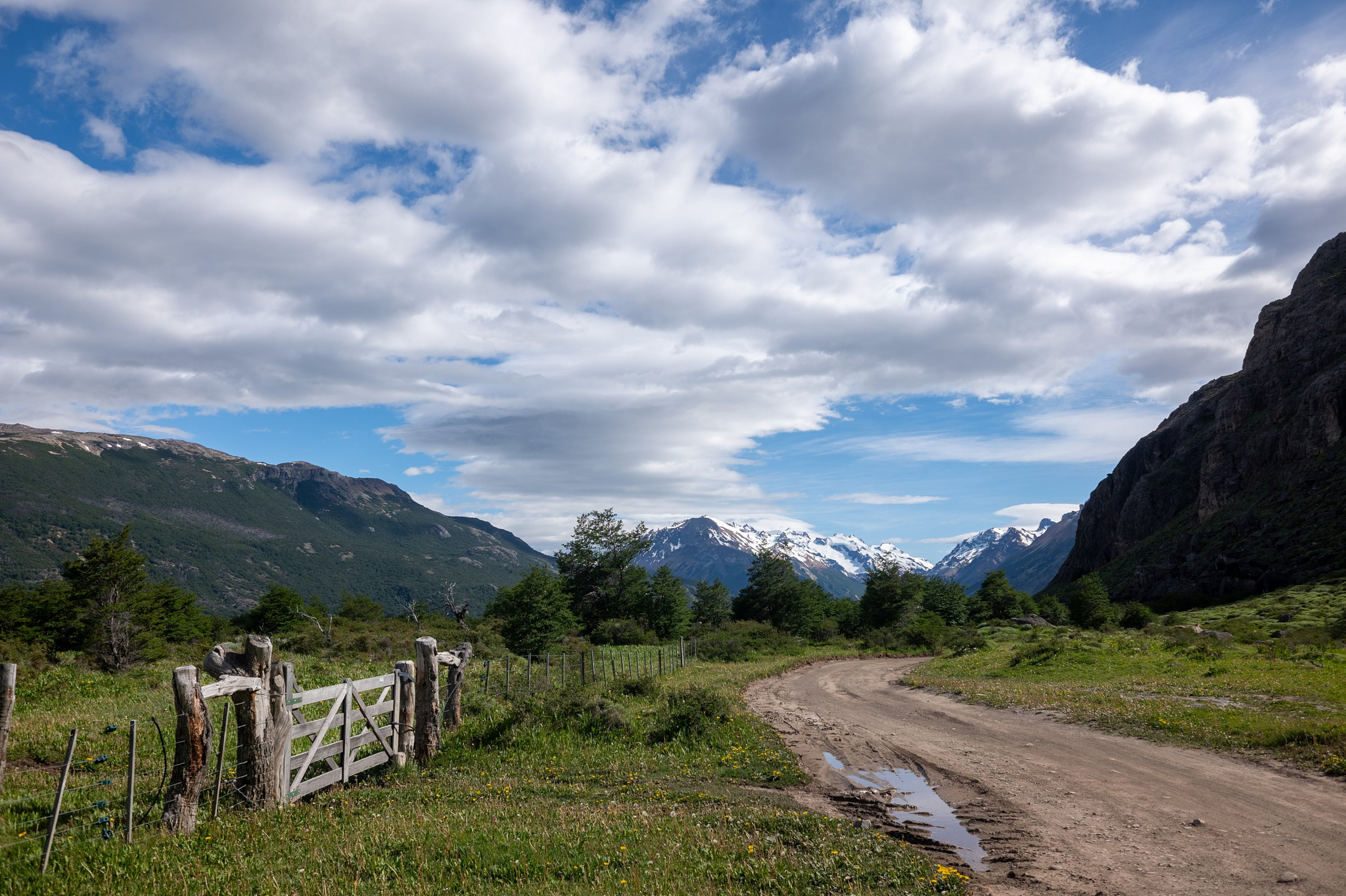Eastern river valley hike