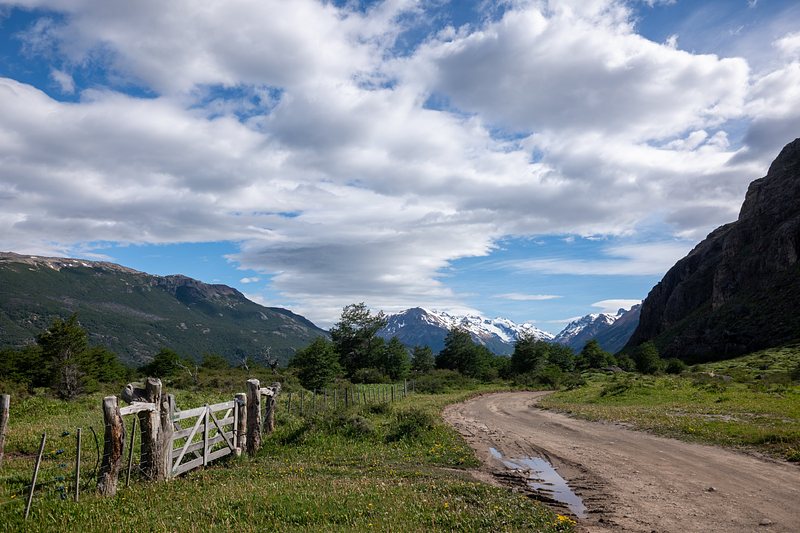Eastern river valley hike