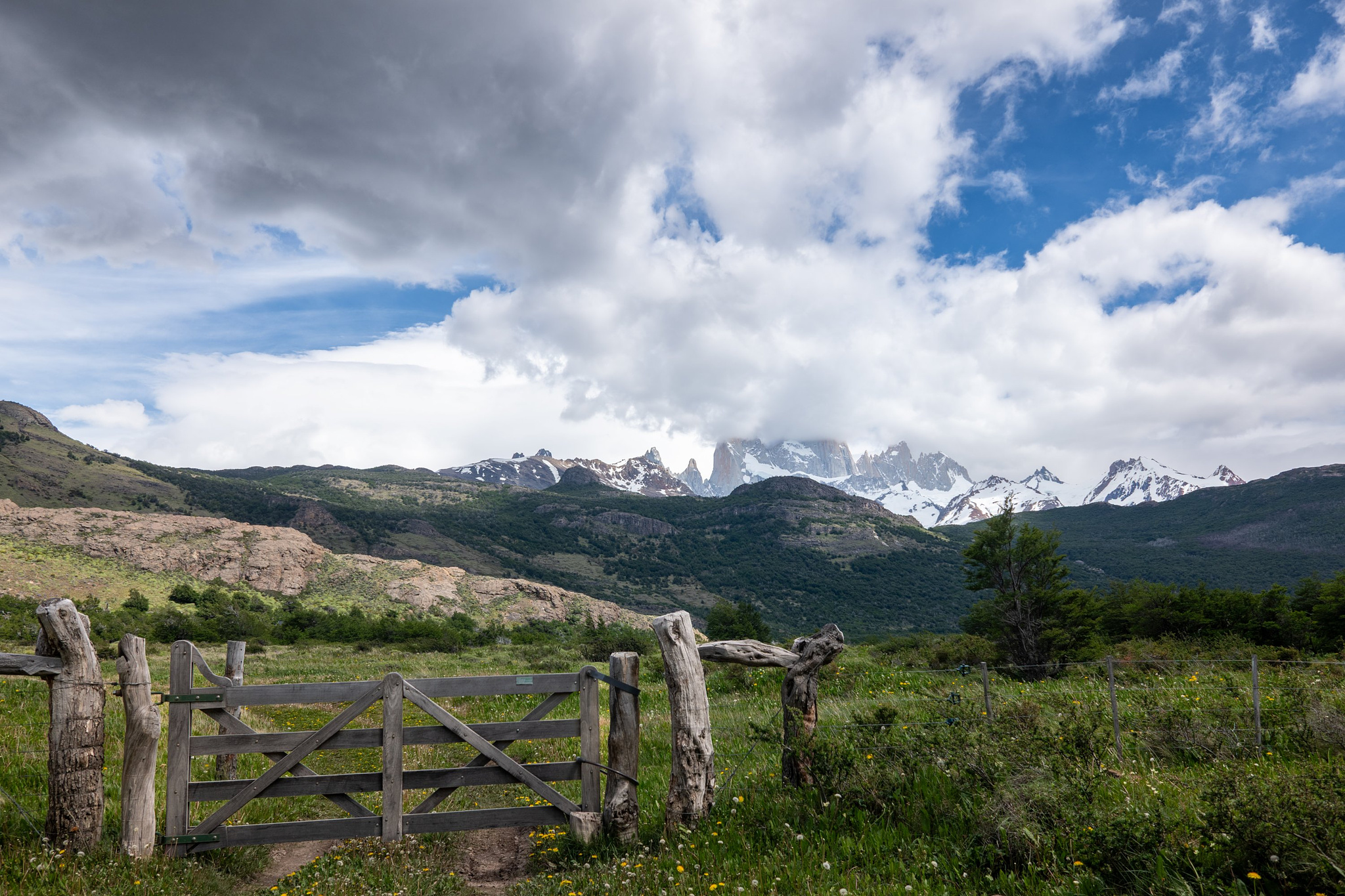 Eastern river valley hike