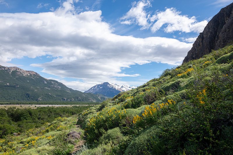 Eastern river valley hike