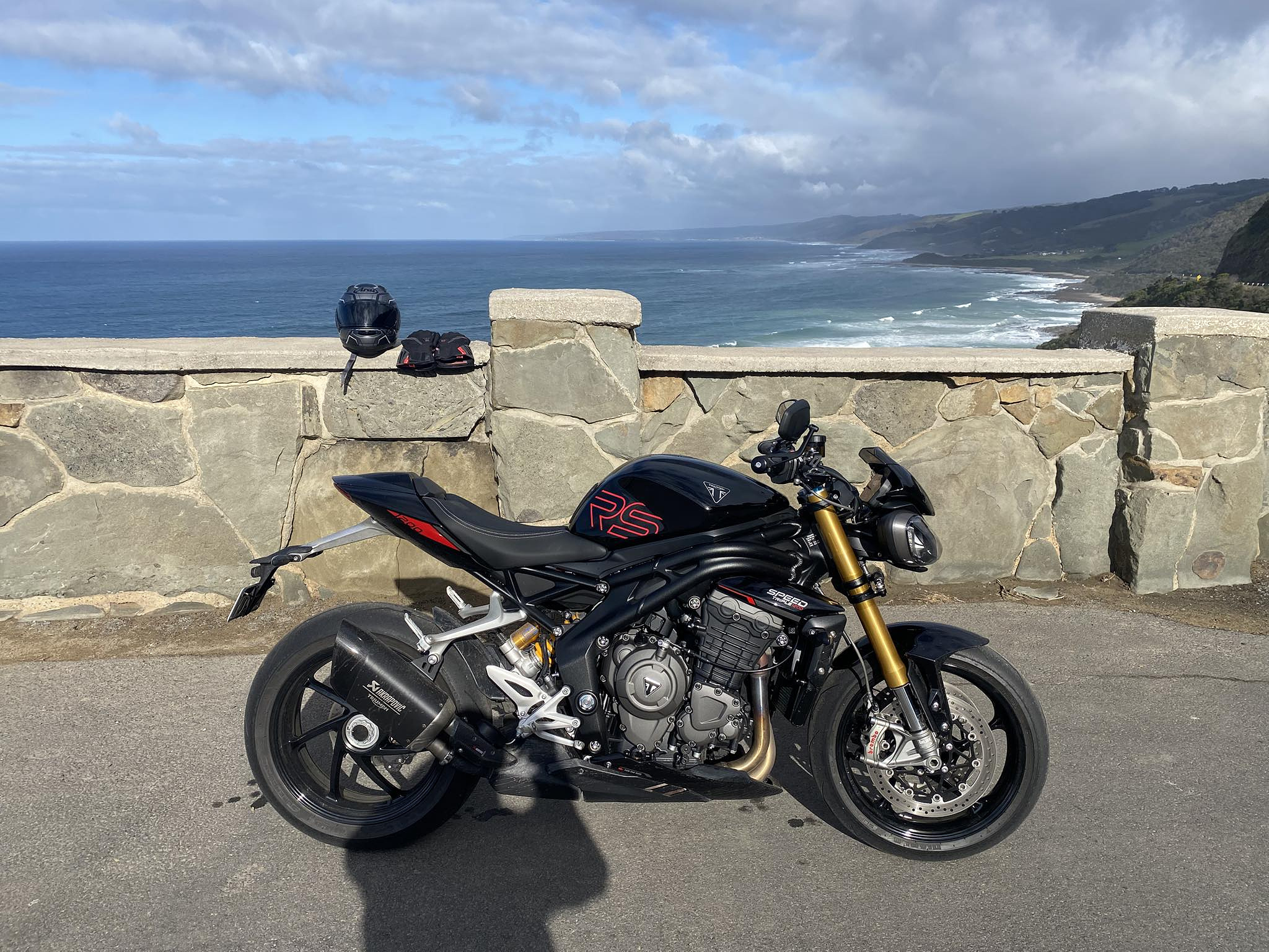Triumph's Speed Triple 1200RS full black