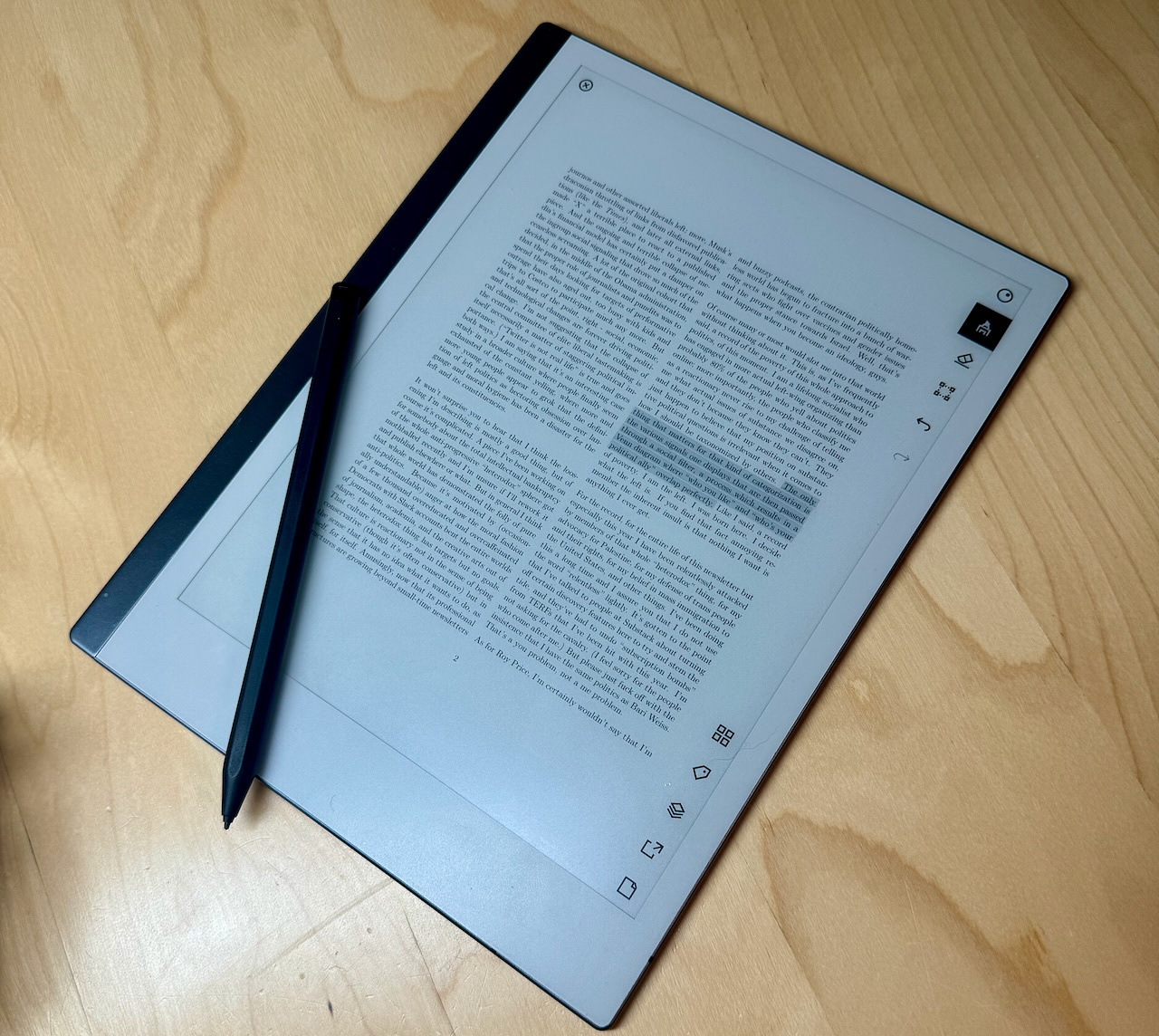 Reading a PDF on the reMarkable tablet