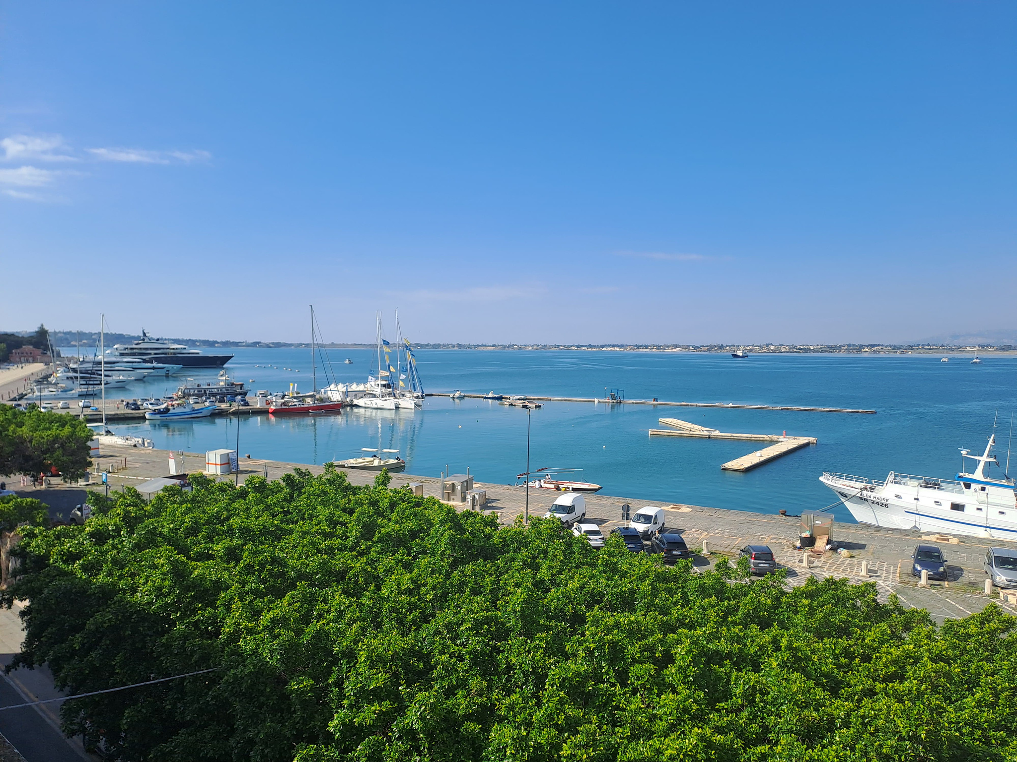 De haven van Syracuse 